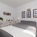 Beautiful 3 Bedroom By Tenerife Ltd Vila