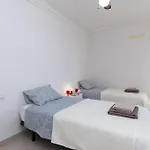 Beautiful 3 Bedroom By Tenerife Ltd
