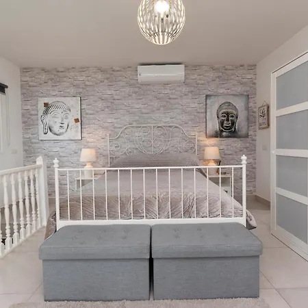 Βίλα Beautiful 3 Bedroom *