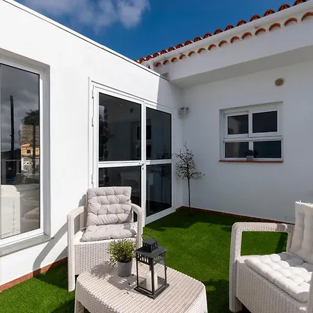 Beautiful 3 Bedroom By Tenerife Ltd Вілла