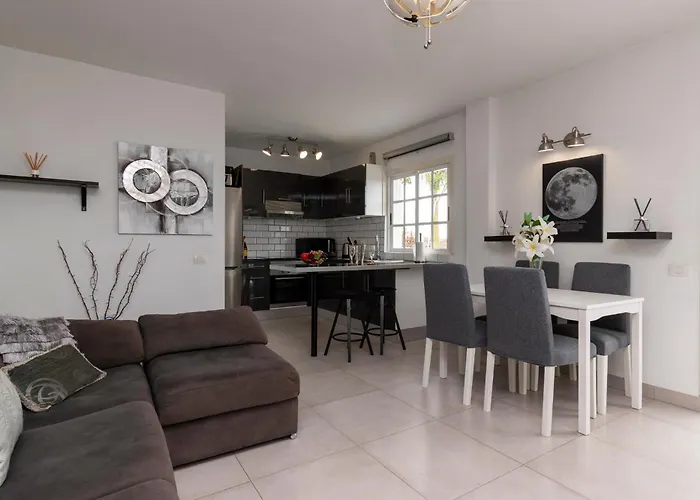 Вілла Beautiful 3 Bedroom By Tenerife Ltd